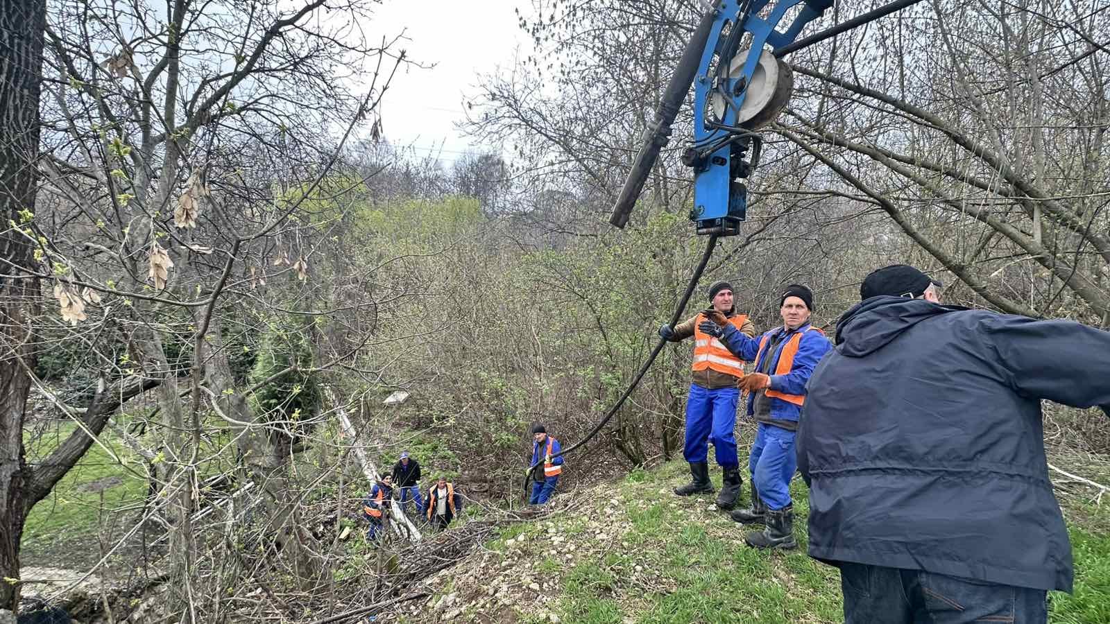 Colector blocat din cauza utilizării necorespunzătoare a canalizării: apel către populație